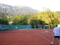 Outdoor tennis courts in Zirovnica