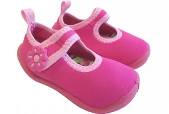 Babies r Us tennis shoes