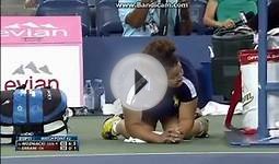 Wozniacki vs Errani - The ball girl catch plastic bag - US
